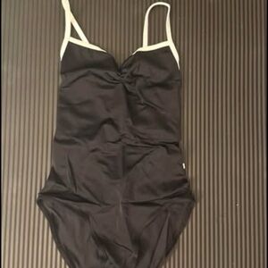 Yumiko Daniella NWT